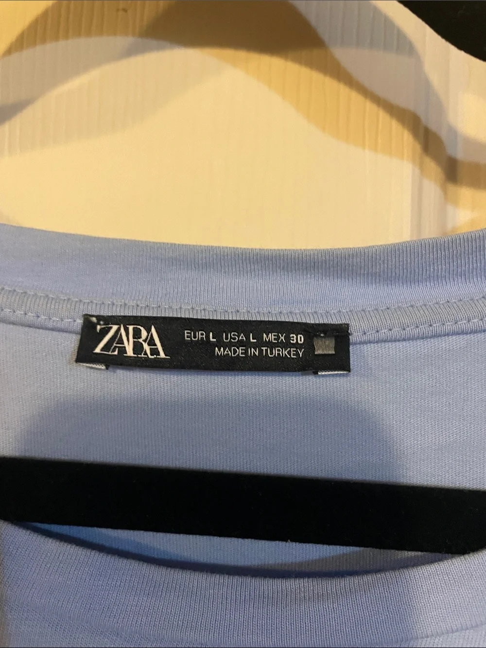 ZARA Powder Blue Puff-Sleeve Cropped Sweatshirt - Picture 2 of 2